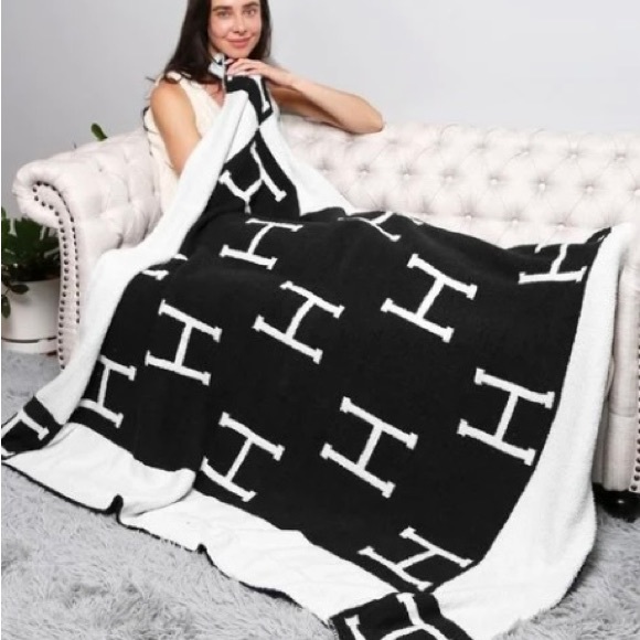 Orange Blanket slippers combo - Picture 6 of 9